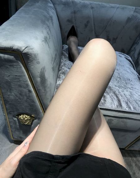 国产美女嘿咻_超清电影完整版在线观看