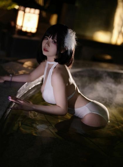 欧美平胸高冷图片_高清免费观看最新