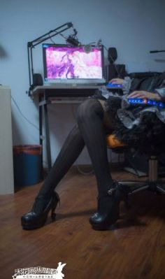 亚洲欧美在线rrrr_剧情片完整在线观看