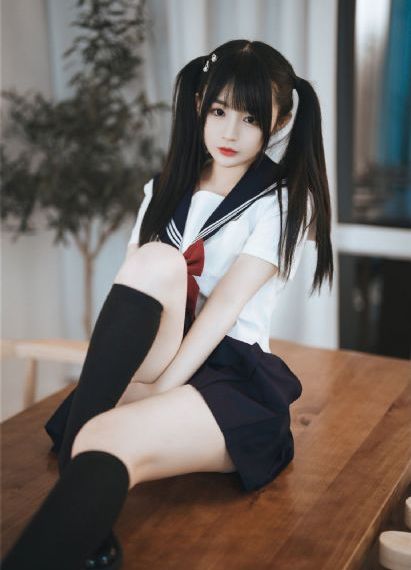 少妇寡妇媓乱精品一极大片_720免费观看电视剧