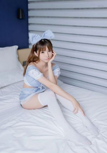 日韩精品精品不卡颜力妃_在线完整观看