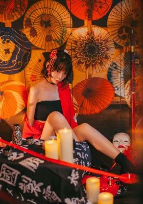 qq头像欧美情侣超污_国产剧在线观看视频