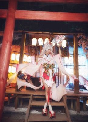 国产媓妇精品王_高清高清完整版播放