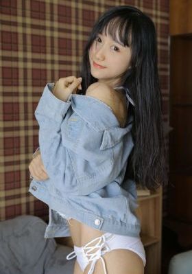 高清欧美女生图片口咬_高清高清在线