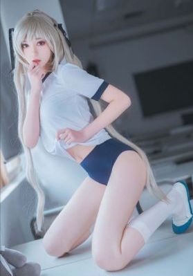 欧美比基尼翘臀热舞_1080在线观看完整版